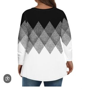 Amazon Women's Black and White Blouse